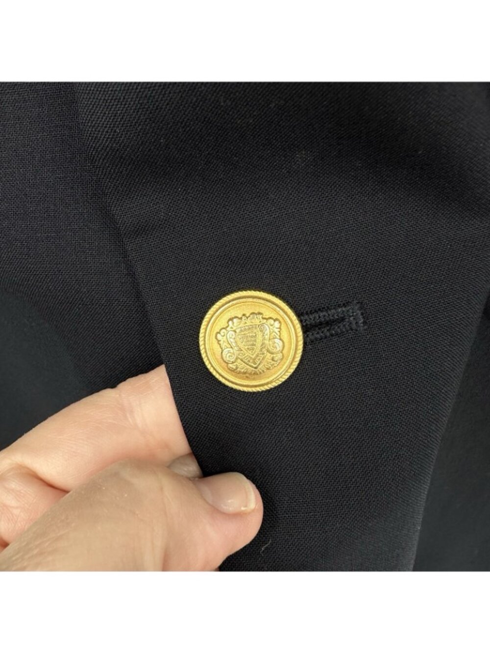 SOLD t navy blue 42R 100% wool gold buttons office